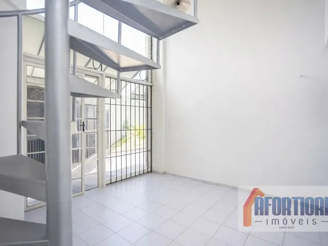 Loja para alugar, no bairro Centro em Curitiba