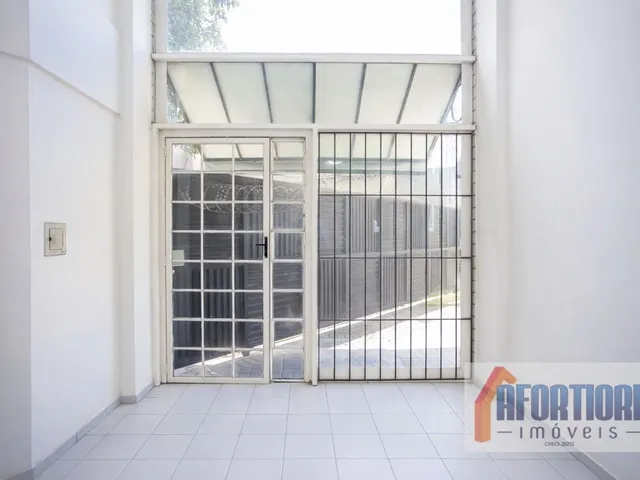Loja para alugar, no bairro Centro em Curitiba