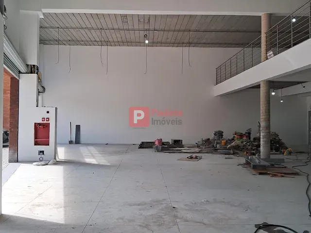 Loja com 220m², para alugar, no bairro santo amaro em São Paulo