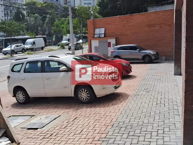 Loja com 220m², para alugar, no bairro santo amaro em São Paulo