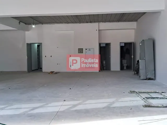 Loja com 220m², para alugar, no bairro santo amaro em São Paulo