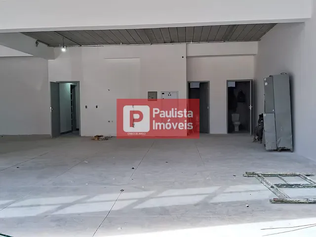Loja com 300m², para alugar, no bairro Santo amaro em São Paulo