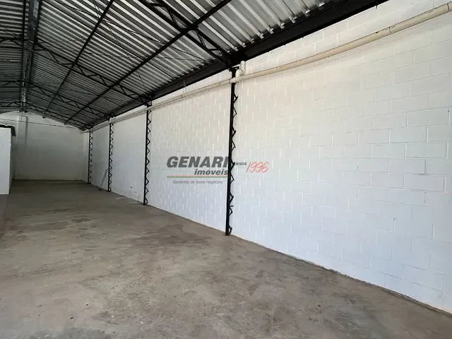 Loja com 200m², para alugar, no bairro Distrito Industrial João Narezzi em Indaiatuba