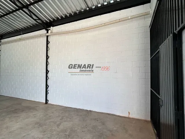 Loja com 200m², para alugar, no bairro Distrito Industrial João Narezzi em Indaiatuba