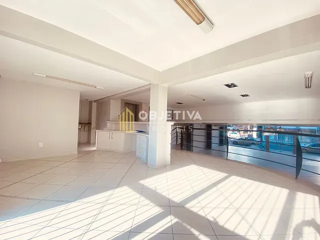 Loja com 450m², para alugar, no bairro Centro em Novo Hamburgo
