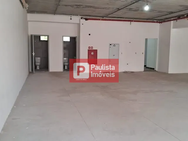 Loja com 330m², para alugar, no bairro santo amaro em São Paulo