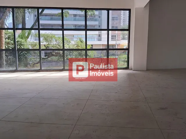 Loja com 330m², para alugar, no bairro santo amaro em São Paulo