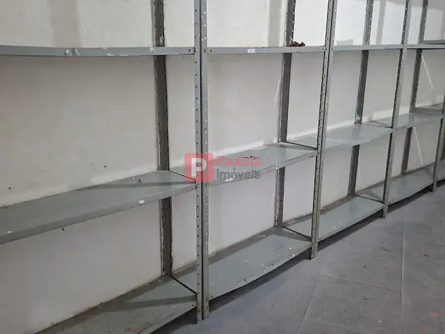 Loja com 180m², para alugar, no bairro Santo Amaro em São Paulo