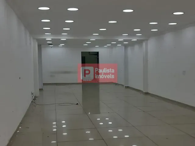 Loja com 180m², para alugar, no bairro Santo Amaro em São Paulo