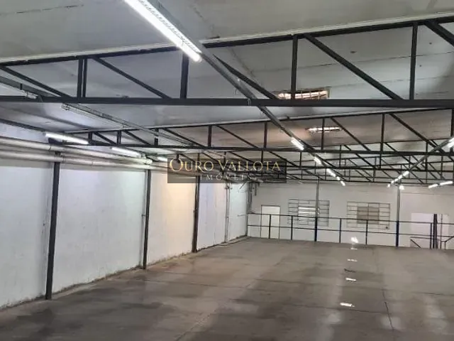 Loja com 430m², para alugar, no bairro Mooca em São Paulo