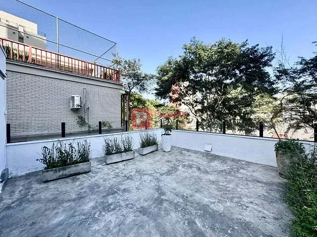Loja para alugar, no bairro Vila Andrade em São Paulo