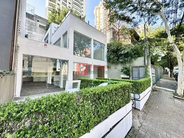 Loja para alugar, no bairro Vila Andrade em São Paulo