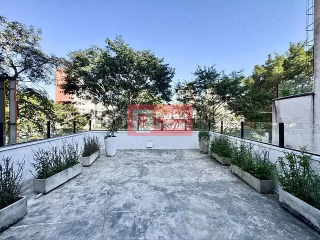Loja para alugar, no bairro Vila Andrade em São Paulo