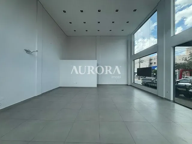 Loja com 82m², para alugar, no bairro Centro em Londrina