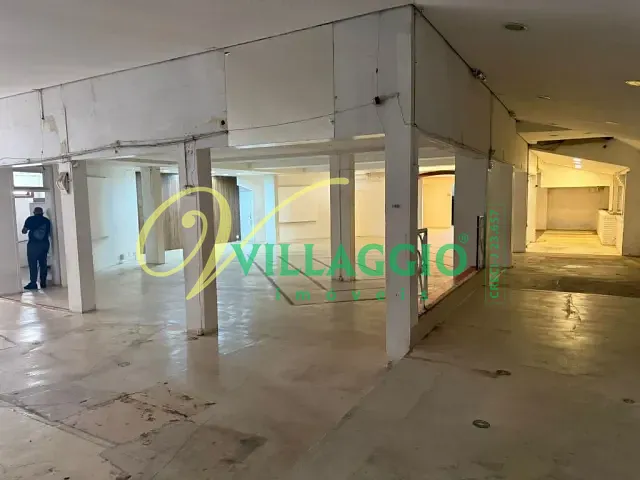 Loja com 648m², para alugar, no bairro Universitário em São José do Rio Preto