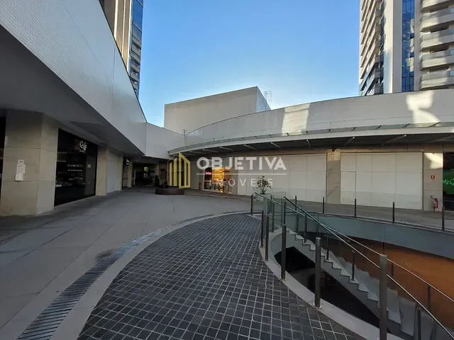 Loja para alugar, no bairro Petrópolis em Porto Alegre