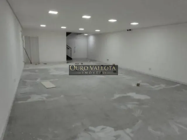 Loja com 325m², para alugar, no bairro Parque São Lucas em São Paulo