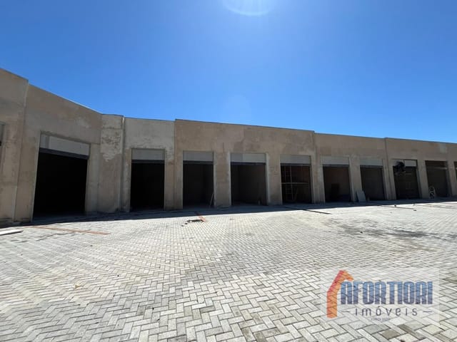 Loja para alugar, no bairro Xaxim em Curitiba