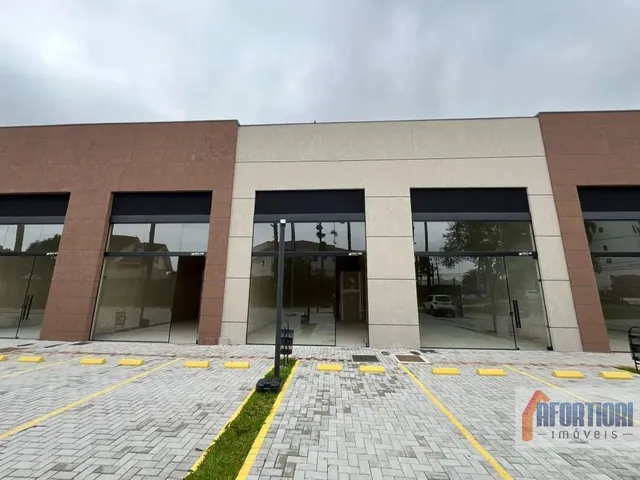 Loja para alugar, no bairro Xaxim em Curitiba