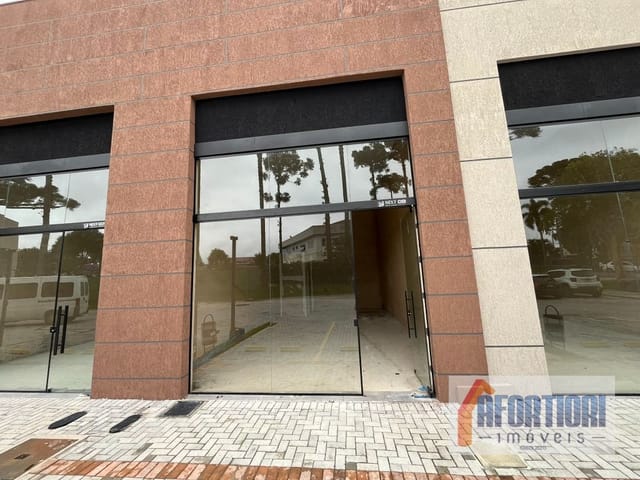 Loja para alugar, no bairro Xaxim em Curitiba
