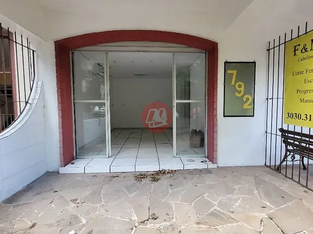 Loja para alugar, no bairro Jardim Botânico em Porto Alegre