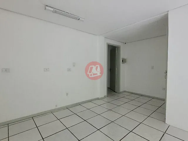 Loja para alugar, no bairro Jardim Botânico em Porto Alegre