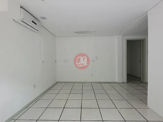 Loja para alugar, no bairro Jardim Botânico em Porto Alegre