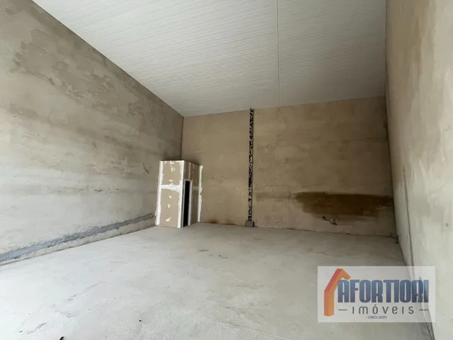 Loja para alugar, no bairro Xaxim em Curitiba
