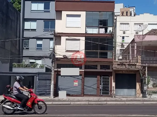 Loja à venda, no bairro Rio Branco em Porto Alegre