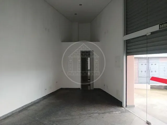 Loja com 44m², para alugar, no bairro Jardim Sabará em São Paulo