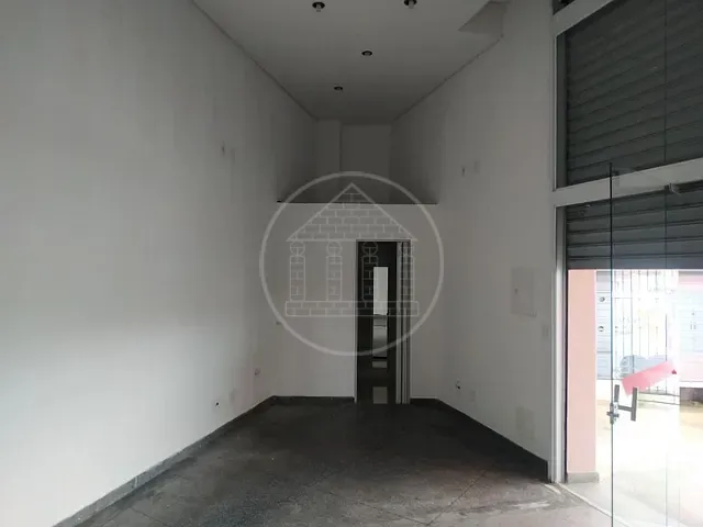 Loja com 44m², para alugar, no bairro Jardim Sabará em São Paulo