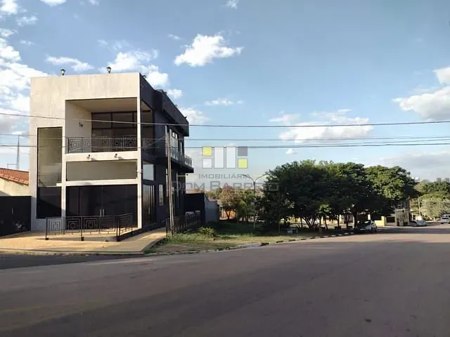 Loja com 200m², para alugar, no bairro Vila Zilda Natel em Sumaré