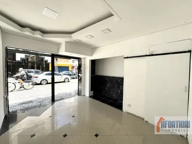 Loja para alugar, no bairro Centro em Curitiba