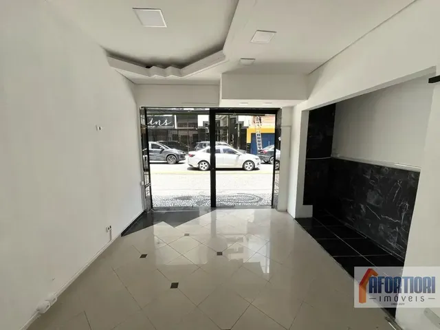 Loja para alugar, no bairro Centro em Curitiba