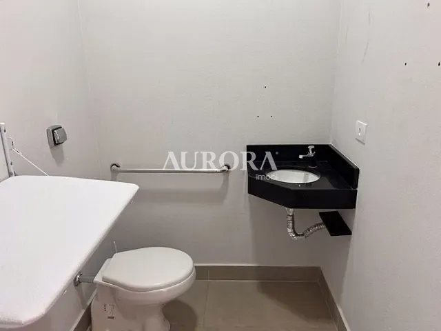 Loja com 32m², para alugar, no bairro Centro em Londrina