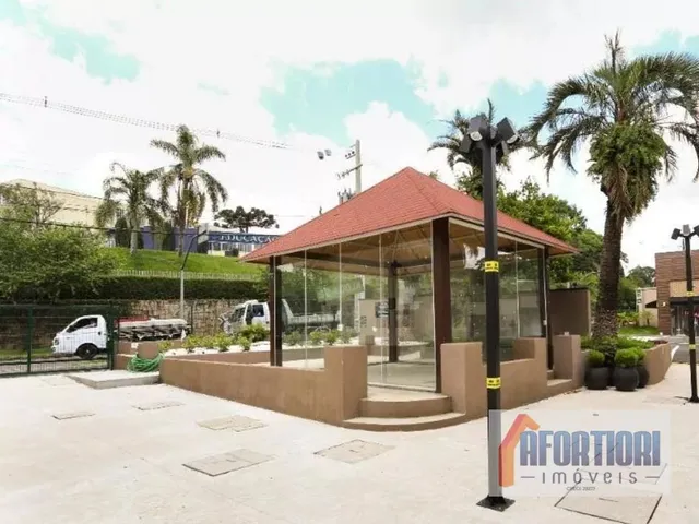 Loja para alugar, no bairro São Lourenço em Curitiba