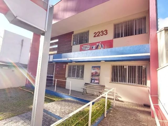 Loja à venda, no bairro Água Verde em Curitiba