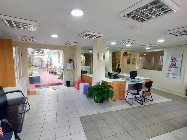Loja à venda, no bairro Água Verde em Curitiba