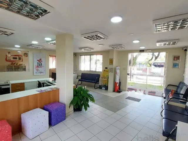 Loja à venda, no bairro Água Verde em Curitiba