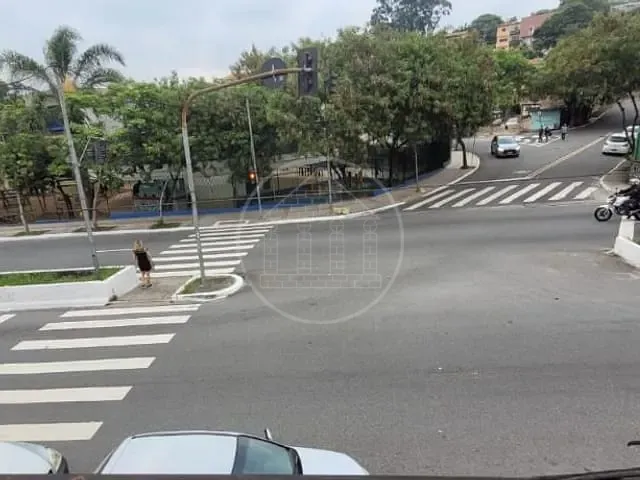 Loja com 129m², para alugar, no bairro Interlagos em São Paulo