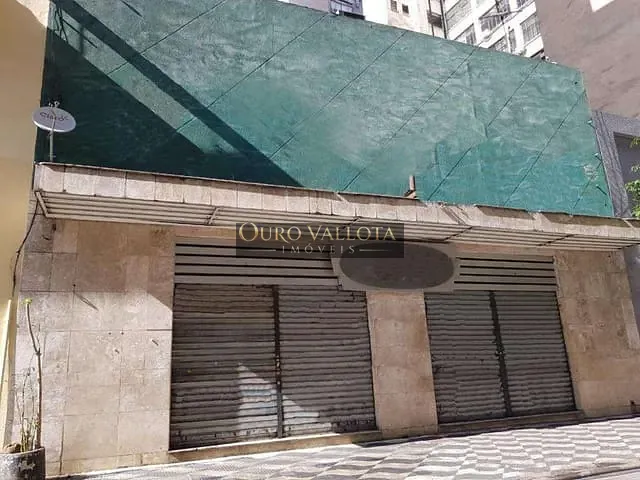 Loja com 322m², para alugar, no bairro Santa Efigênia em São Paulo