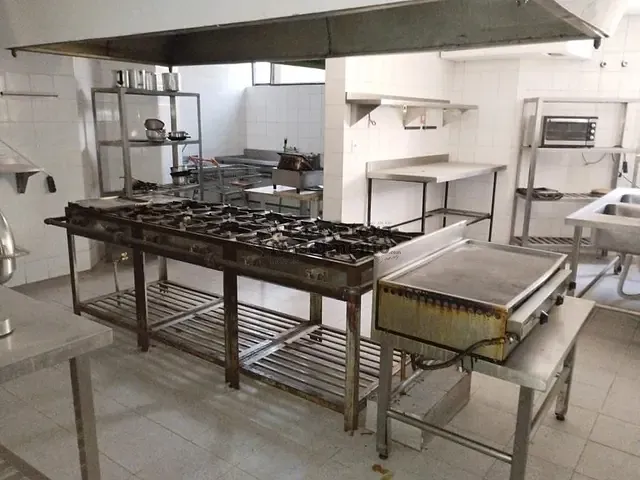 Loja com 300m², para alugar, no bairro Jardim São Dimas em São José dos Campos