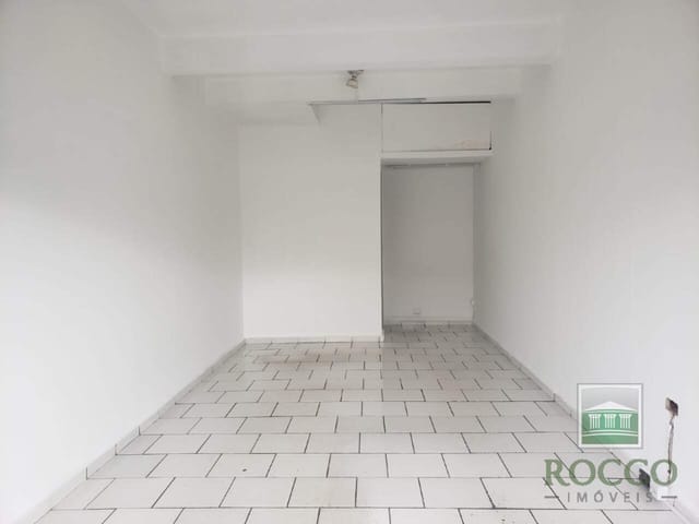 Loja para alugar, no bairro Capão da Imbuia em Curitiba