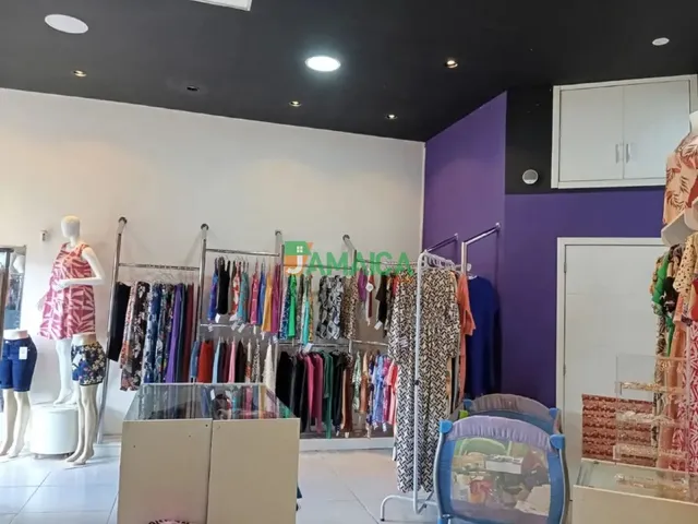Loja à venda, no bairro Uberaba em Curitiba