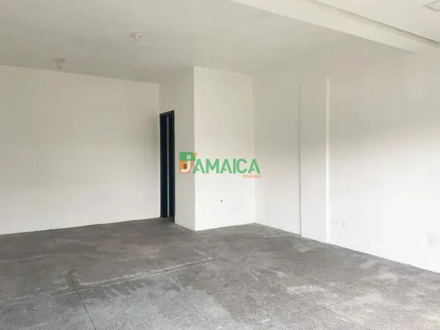 Loja para alugar, no bairro Uberaba em Curitiba
