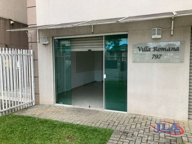 Loja para alugar, no bairro Santa Cândida em Curitiba