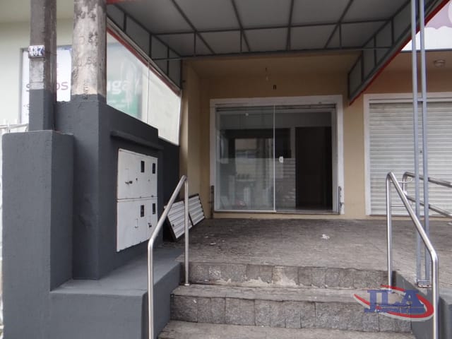 Loja para alugar, no bairro Boa Vista em Curitiba
