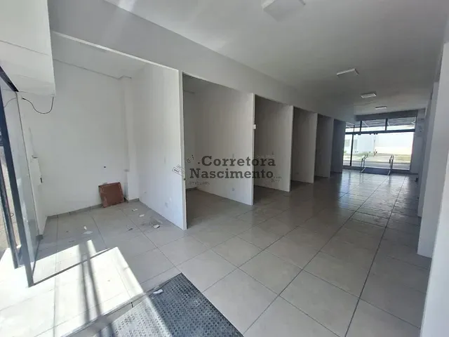 Loja com 9m², para alugar, no bairro Centro em Jacareí