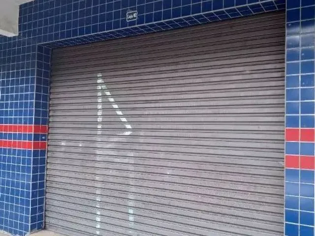 Loja para alugar, no bairro Santa Cândida em Curitiba
