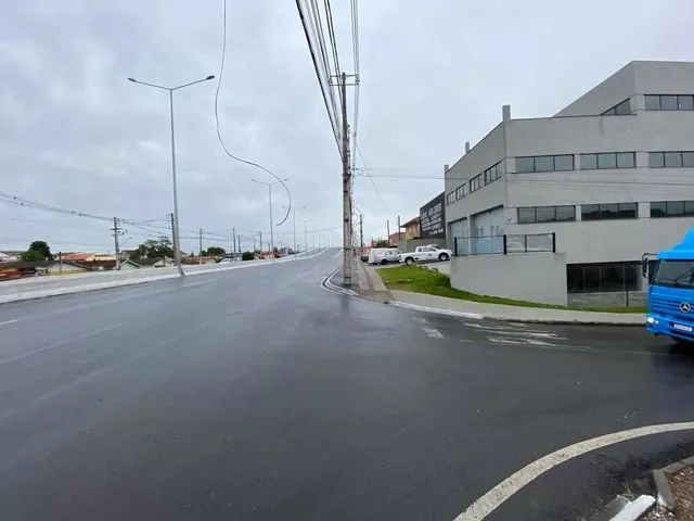 Loja para alugar, no bairro Maria Antonieta em Pinhais